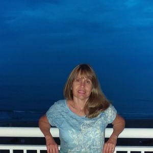 Meet your Posher, Cindy